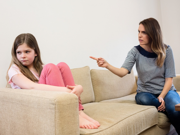 14. Conflitos entre Pais e Adolescentes: Não é um Problema, é um Mecanismo de Mudança